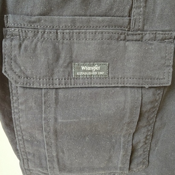 WRANGLER RELAXED FIT CARGO PANTS Black Cotton 36 X 30 - Picture 4 of 4